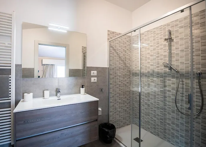 Porta Galileo L Comfort & Parking 3* Parma