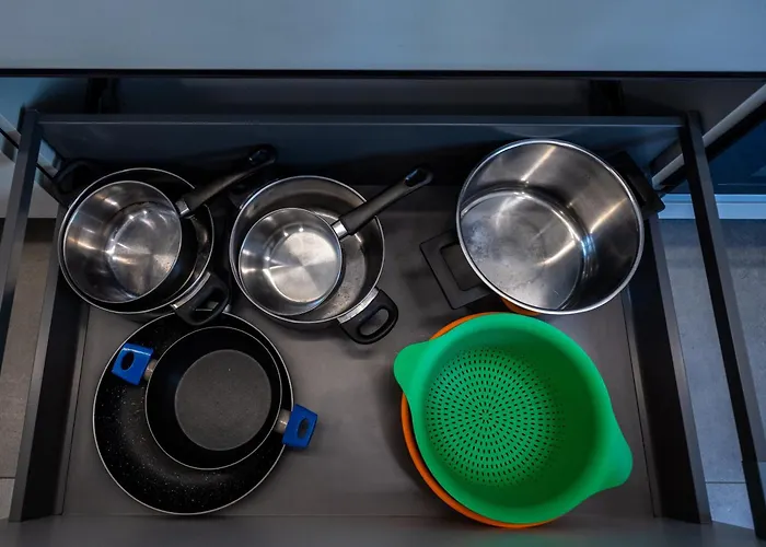 Porta Galileo L Comfort & Parking 3* Parma