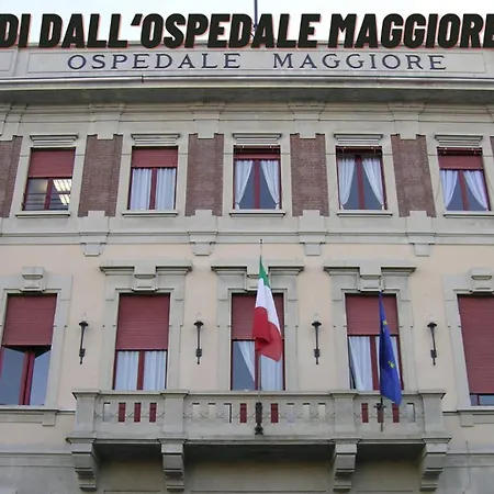 Gg12 Comfort & Parking Konukevi Parma