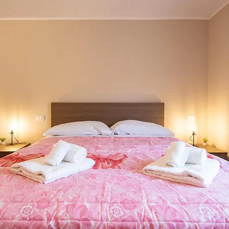 Pensionat Gg12 Comfort & Parking