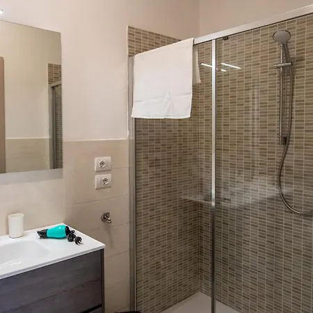 Guest house Porta Galileo L Comfort Rooms & Parking Parma