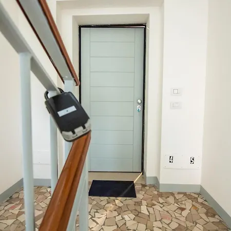 Porta Galileo L Comfort Rooms & Parking