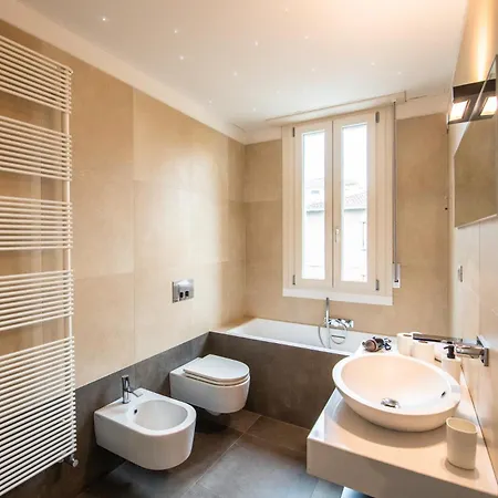 Konukevi Gg12 Comfort & Parking