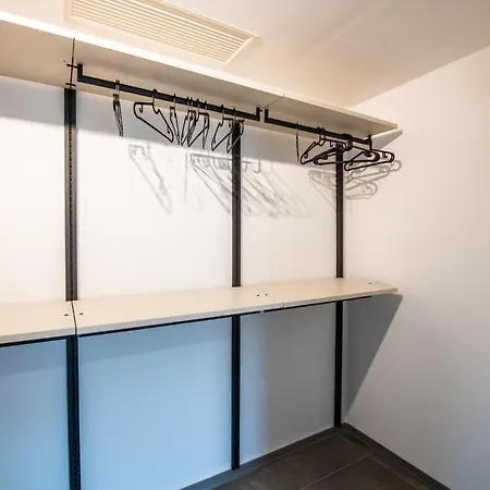 Porta Galileo L Comfort Rooms & Parking Parma