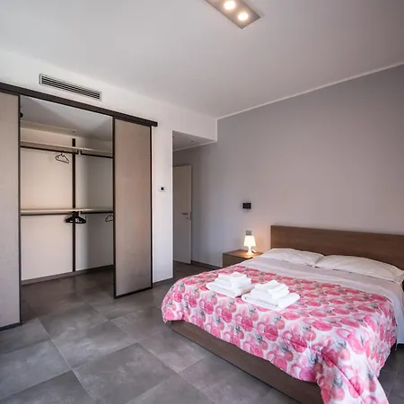 Porta Galileo L Comfort Rooms&parking